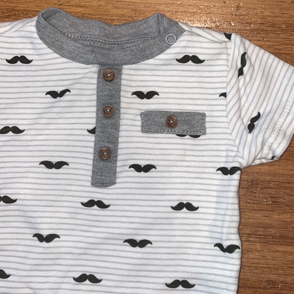 mustache 🥸 baby onesie - Picture 2 of 4